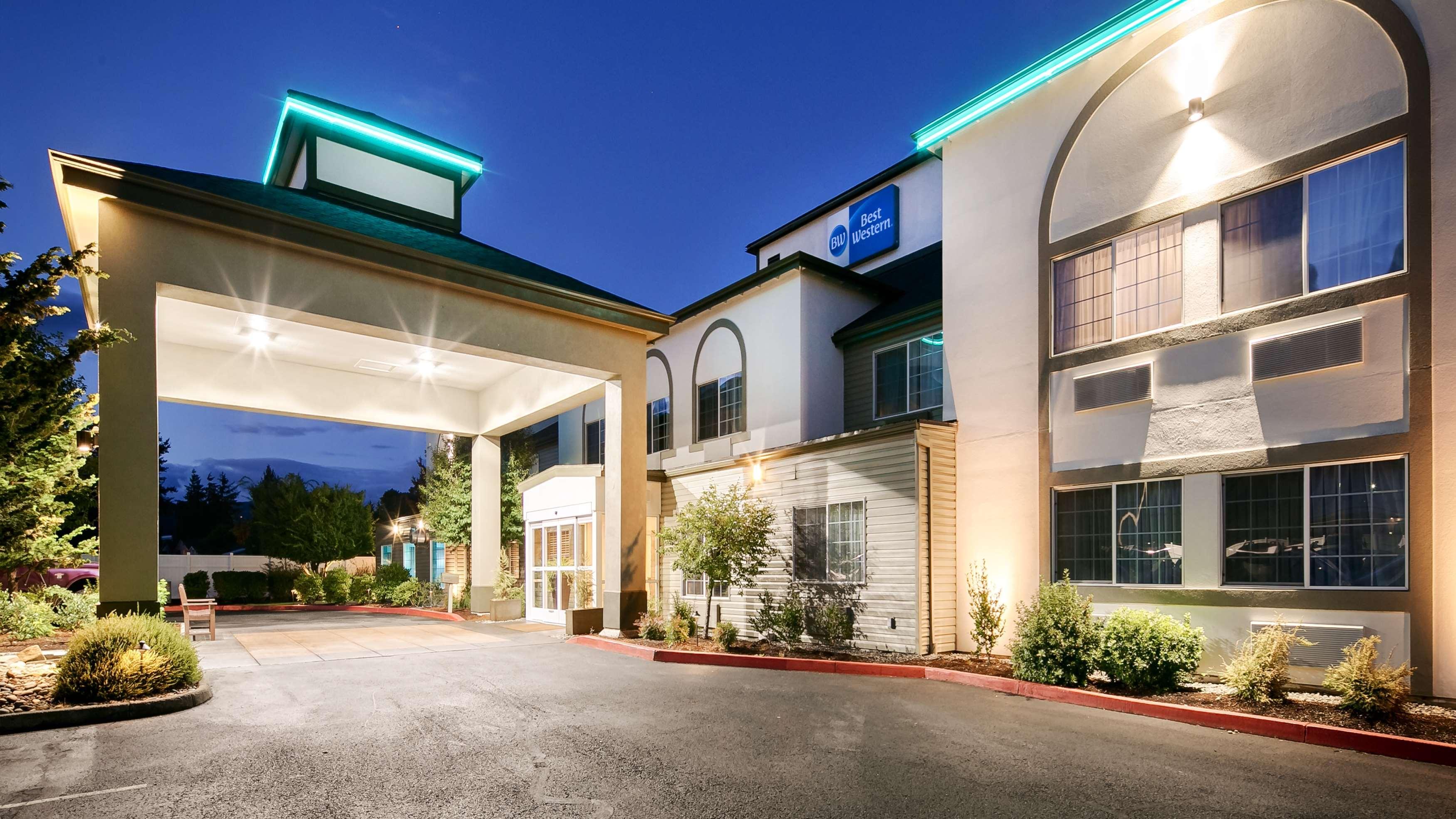 Best Western Woodland Inn Dış mekan fotoğraf