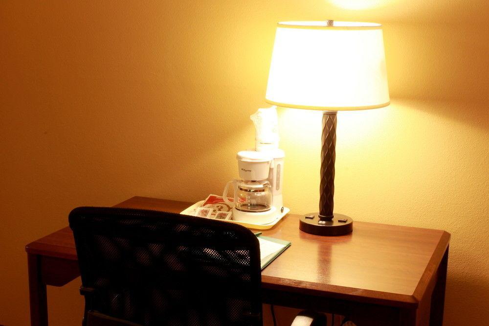 Best Western Woodland Inn Dış mekan fotoğraf