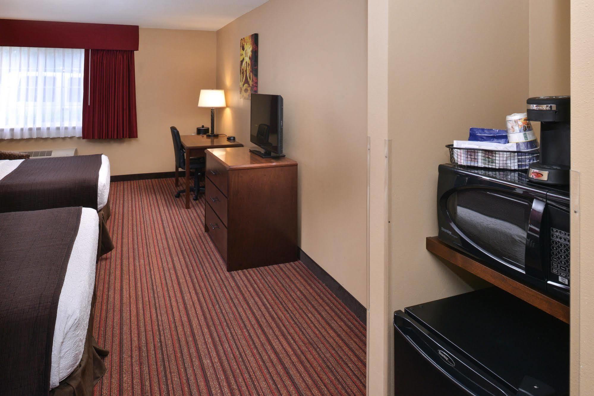 Best Western Woodland Inn Dış mekan fotoğraf